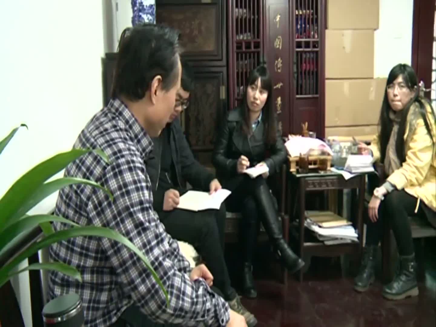 丹青妙笔绘就写意人生——专访著名画家周矩敏